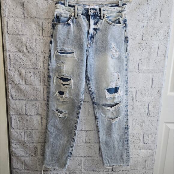 Kancan High Rise Straight Light Wash Distressed Jeans KC8667L Size 5/26 - Picture 2 of 13